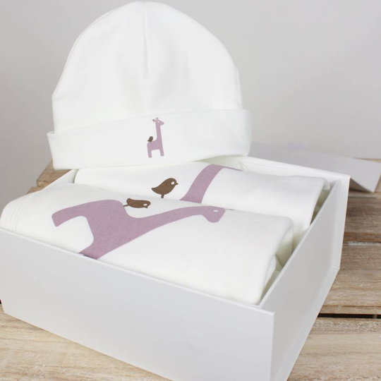 Organic Giraffe Blanket, Bib And Beanie Gift Set