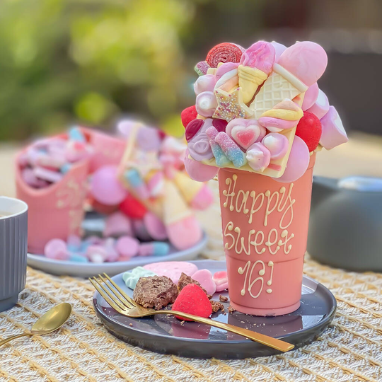 Pink Chocolate Smash Cup
