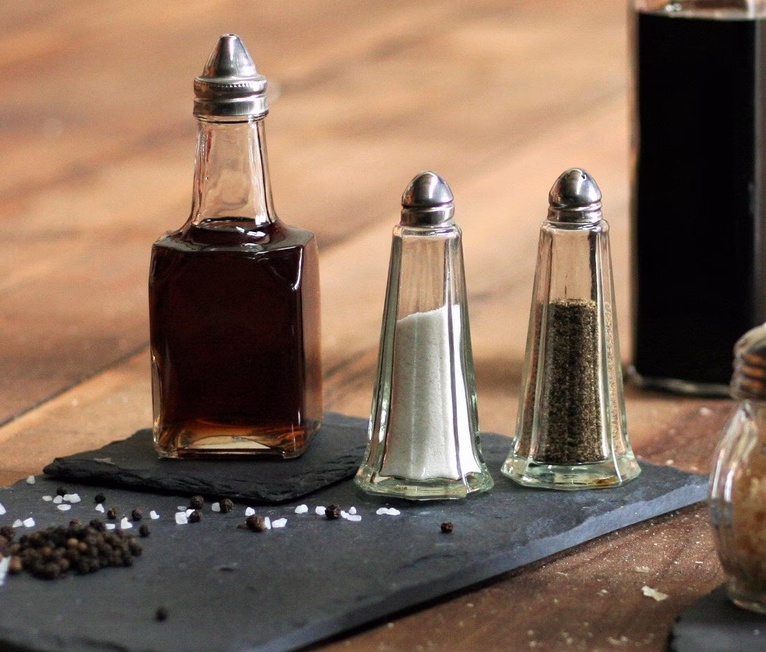 36 Piece Glass 1Oz Salt, Pepper & 6Oz Vinegar Shaker & Bottle Set - Cafe/Restaurant Quality Commercial Use With Metal Screw Caps