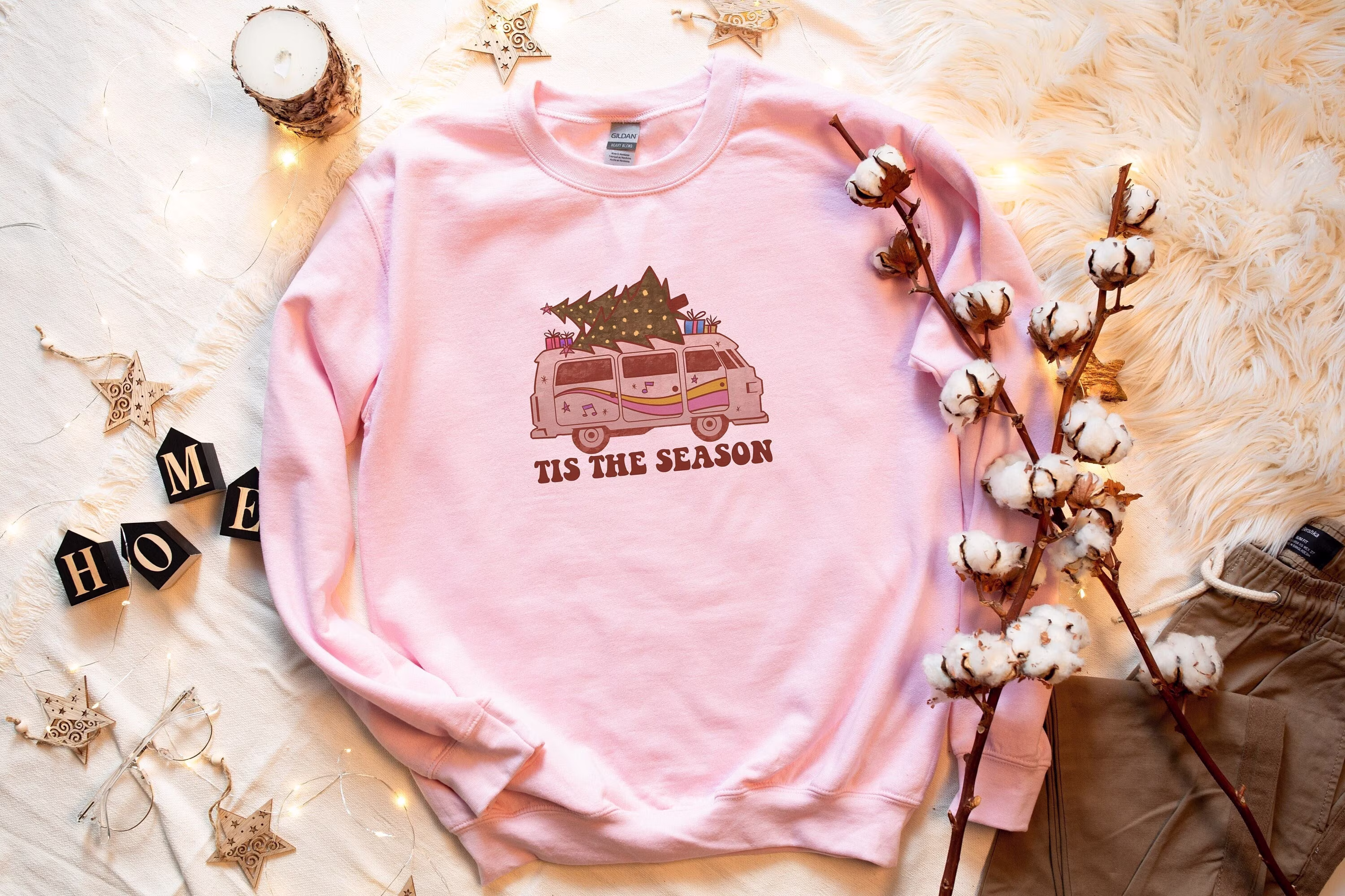 Tis The Season Campervan Christmas Crewneck Sweatshirt - Pink Cute Sweatshirt, Unisex Sweater Uk, Retro Funky Xmas Tree Jumper