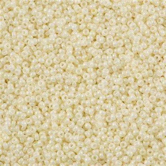 Miyuki Seed Beads 15/0, 0594 - Cream Ceylon, 10 Gr