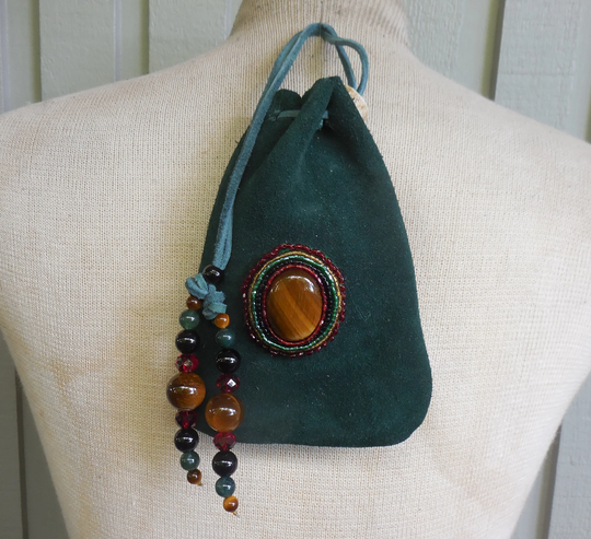 Beaded Tigers Eye Jade Green Suede Leather Rasta Bag with Onyx Moss Agate Gemstone Beads 16 X 11 cm. | 6 1/4"X 4 1/4