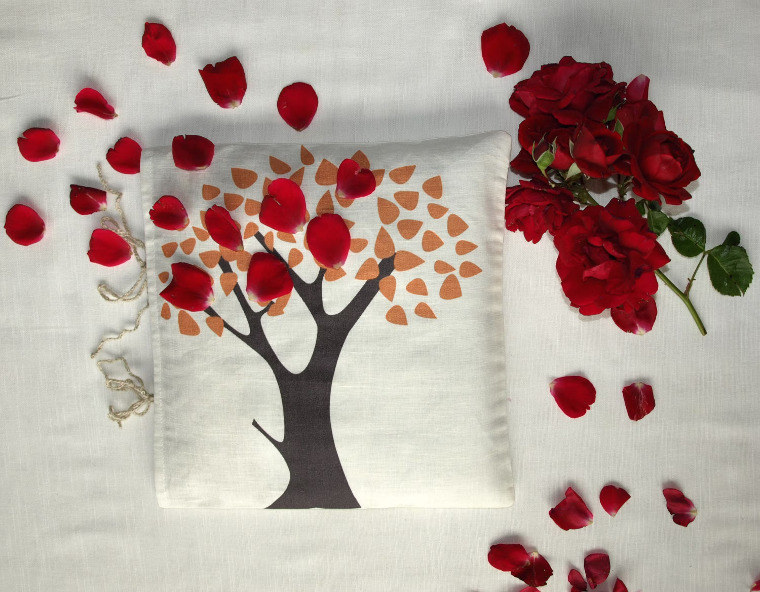 Pillow Gift Set Organic Buckwheat Hull Pillow & Decorative Linen Case Sq.11