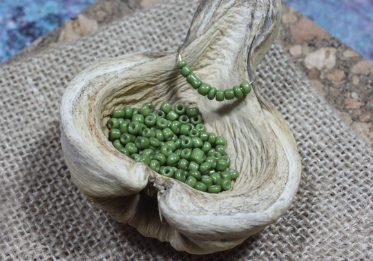 8/0 Bake Painted Green Caliste Seed Bead Irregular | 10G | B0022, Green Seed Bead, Grass Irregular Form Beads
