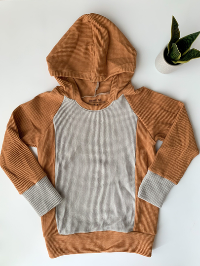 Organic Cotton Waffle Seaside Hoodie 5T, Tan & Gray, Unisex Hoodie