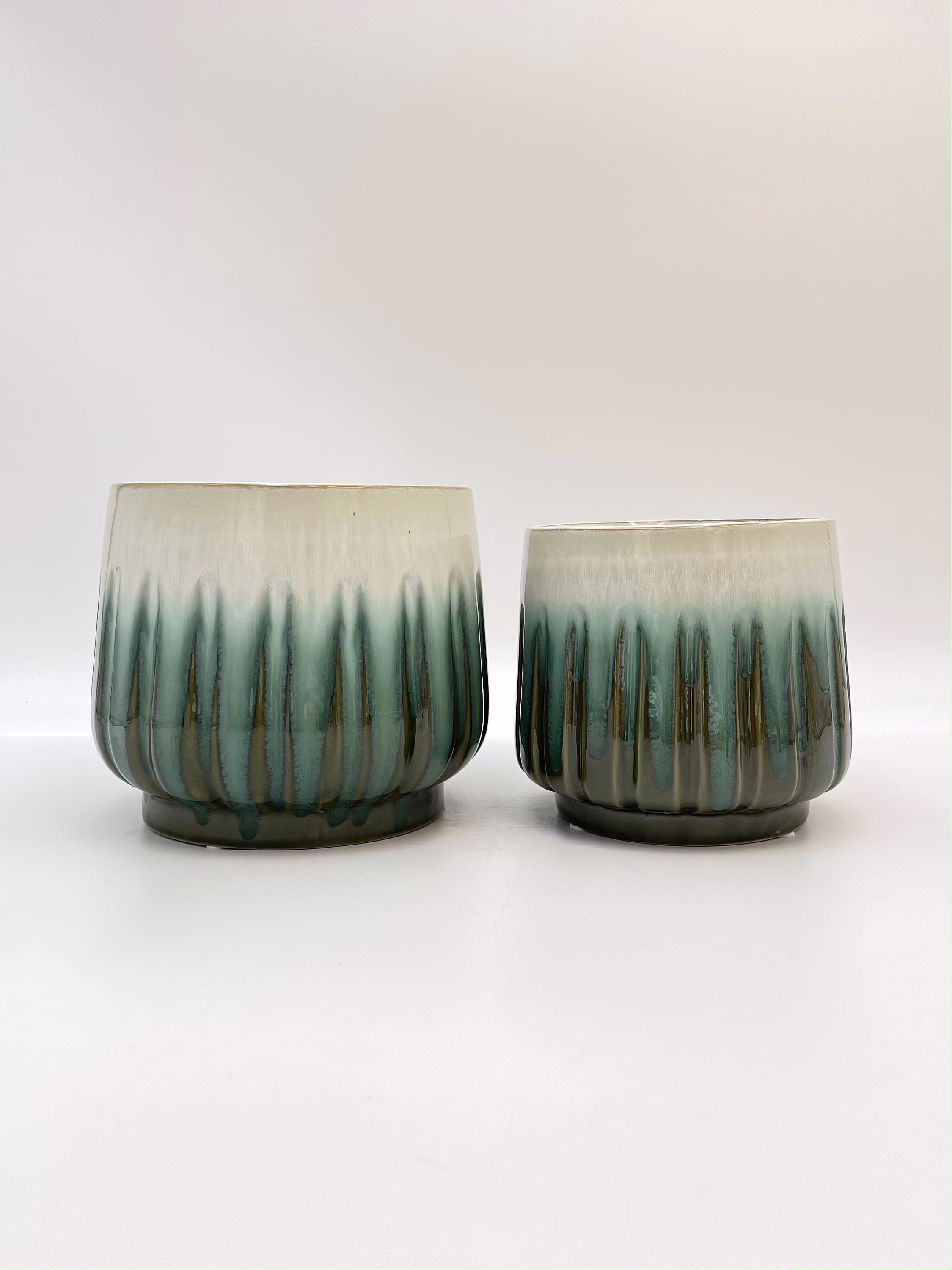 Alice Ocean Green Indoor Plant Pot, D14 cm, D18 Various Sizes House Plant Pot, Handmade, Unique Design, Mothers Day Gifts