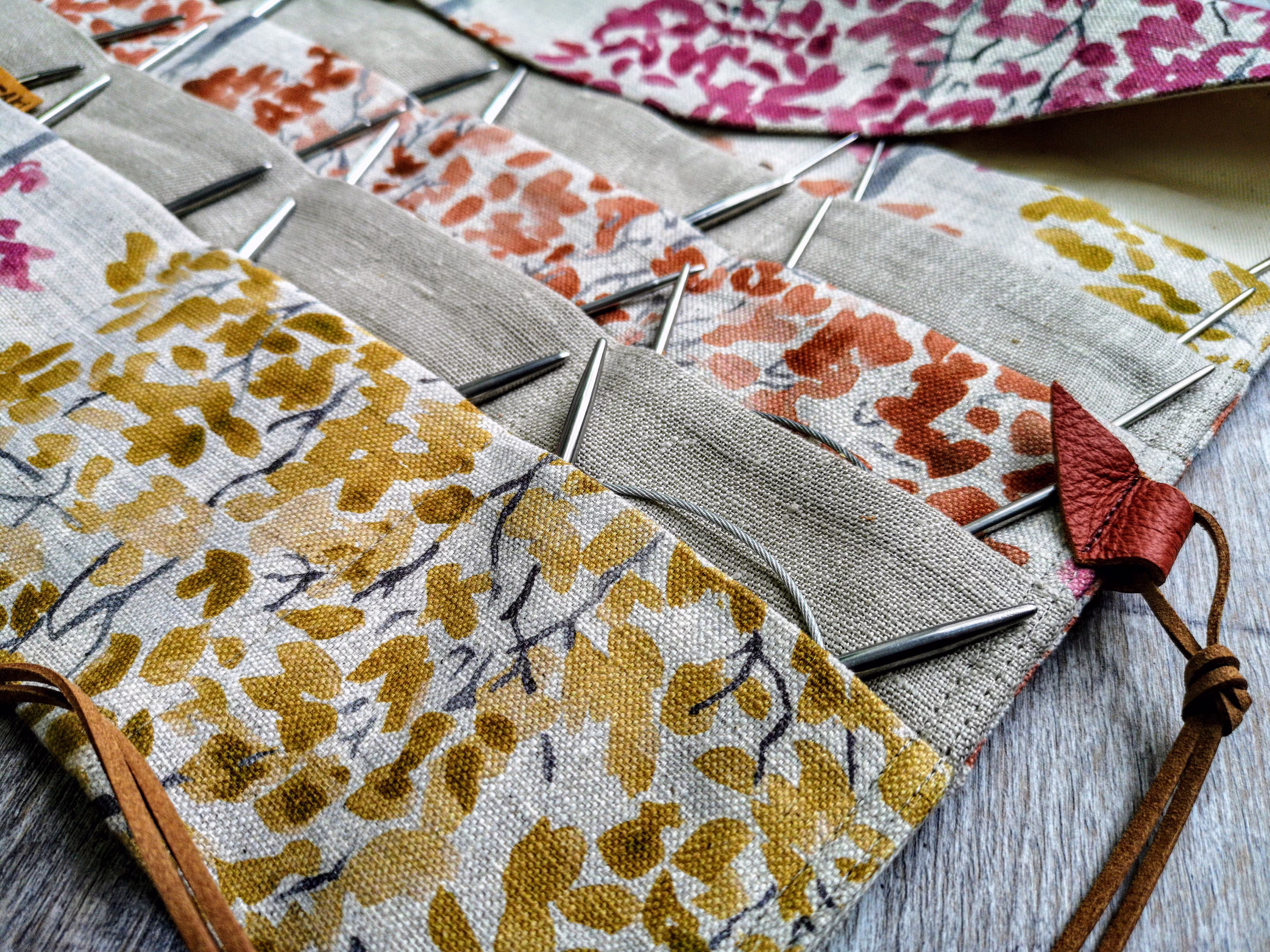Circular Needle Organizer Luxury Autumn Tree Case Linen Needle Holder Roll For 10/15/20/25/30/40/50/60Needles Handmade Fabric Gift