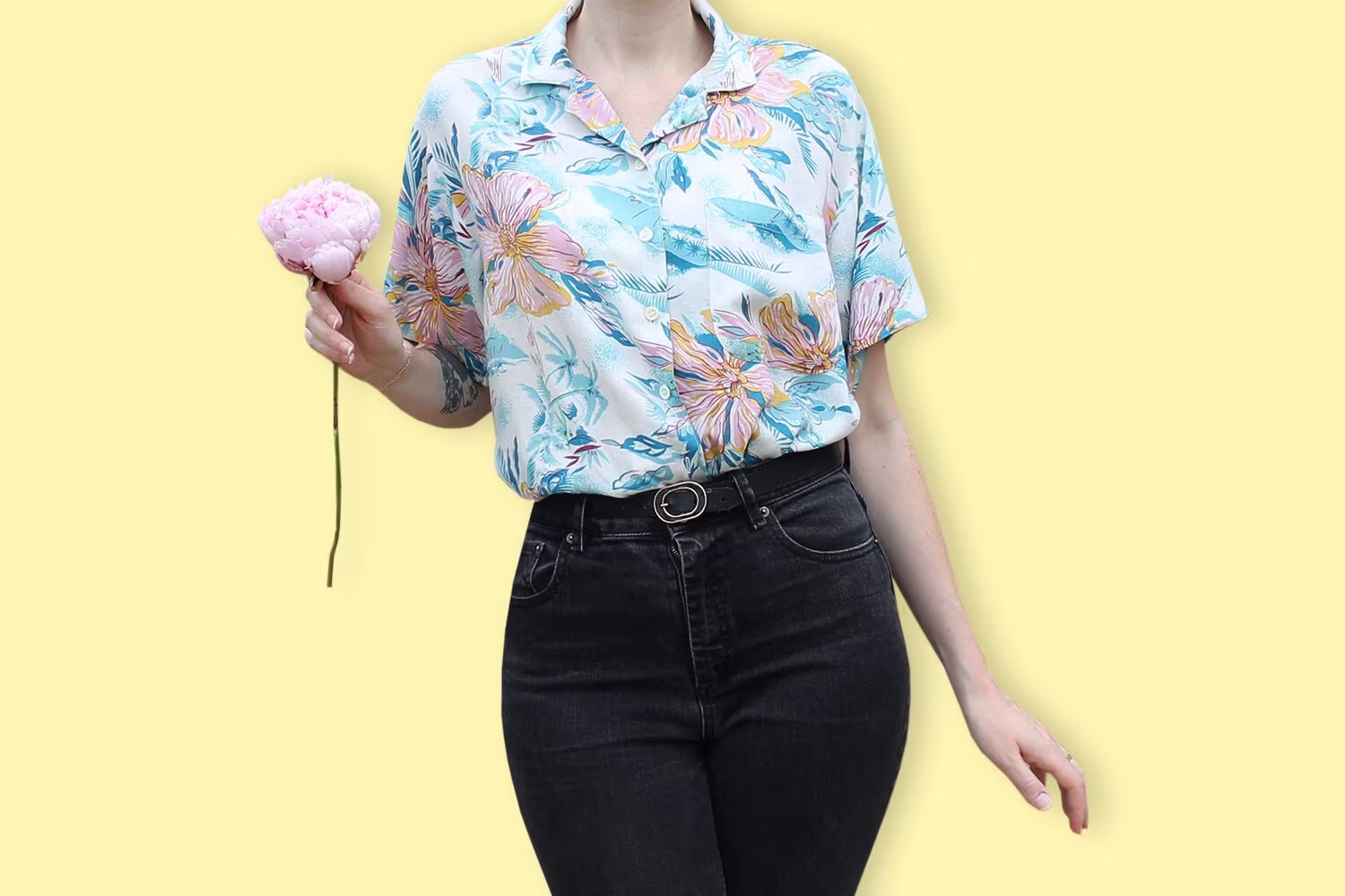 80S Holidays Shirt - White, Blue, Pink Hibiscus & Palm Trees Beach Short Sleeves Loose Hipster Tropical Oversize