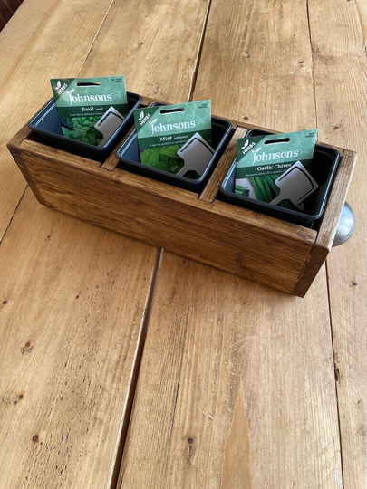 Rustic Farmhouse Style Kitchen Herb Planter - Indoor Garden Herbs Plant Stand