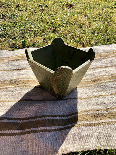 Vintage Distressed Wood Square Shaped Decorative Plant Pot