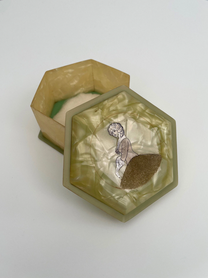 1920S Powder Box in Lucite With Lady Design & Puff