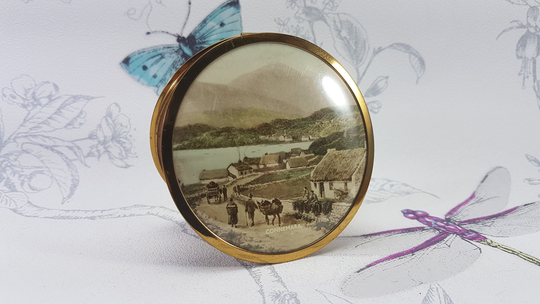 Vintage Souvenir Powder Compact, Connemara Collectable Compact Mirror, Vintage Ireland