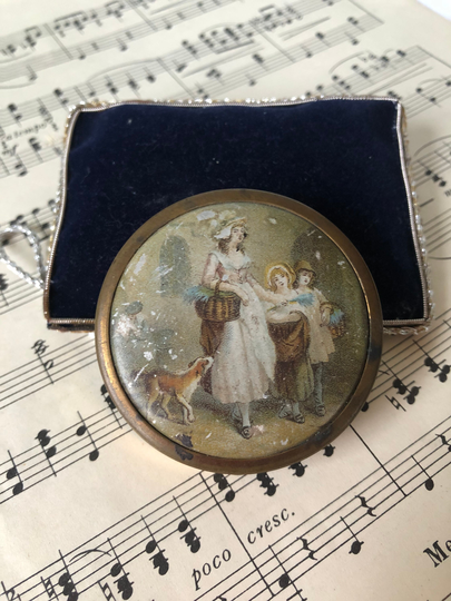 Vintage Yardley London Small Brass Powder Compact Designed With The Lavender Seller, Gift For Her, Vintage Decor, Glamour, Retro Prop