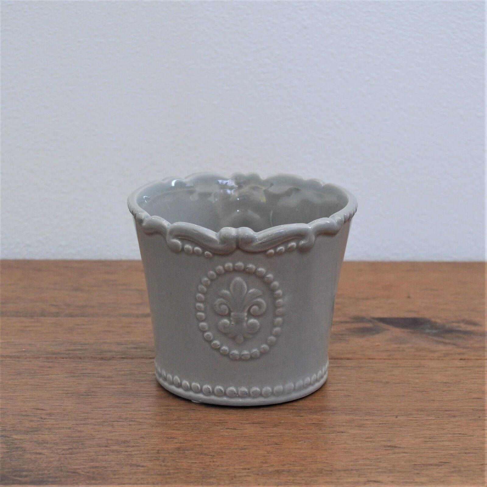 11cm Vintage Style Grey Ceramic Plant Pot Fleur De Lis Decorative Indoor Planter Jar