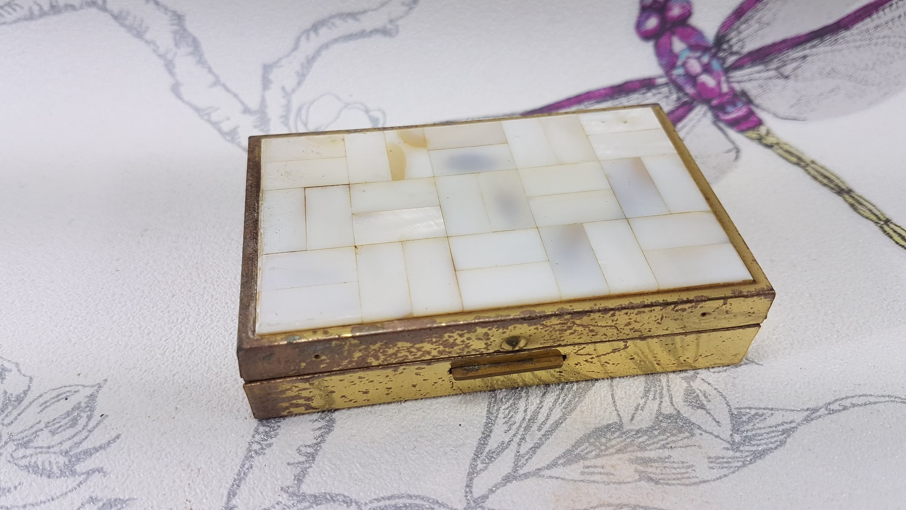 Vintage Musical Powder Compact, Clover Mother Of Pearl Compact Mirror, 1950S Collectable Unique Vintage Gifts For Her