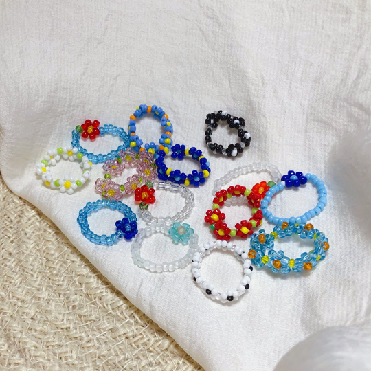 Handmade Flower Bead Ring | Glass Seed Beads Daisy Beaded Dainty Floral Spring & Summer Edition