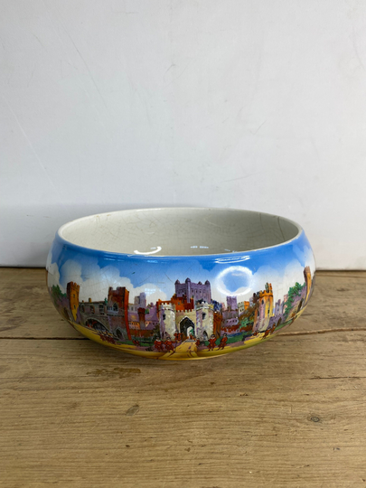 Vintage N.h.p Tower Of London Art Deco Large Round Planter, & Beefeaters Design Crazed Otherwise in Good Condition