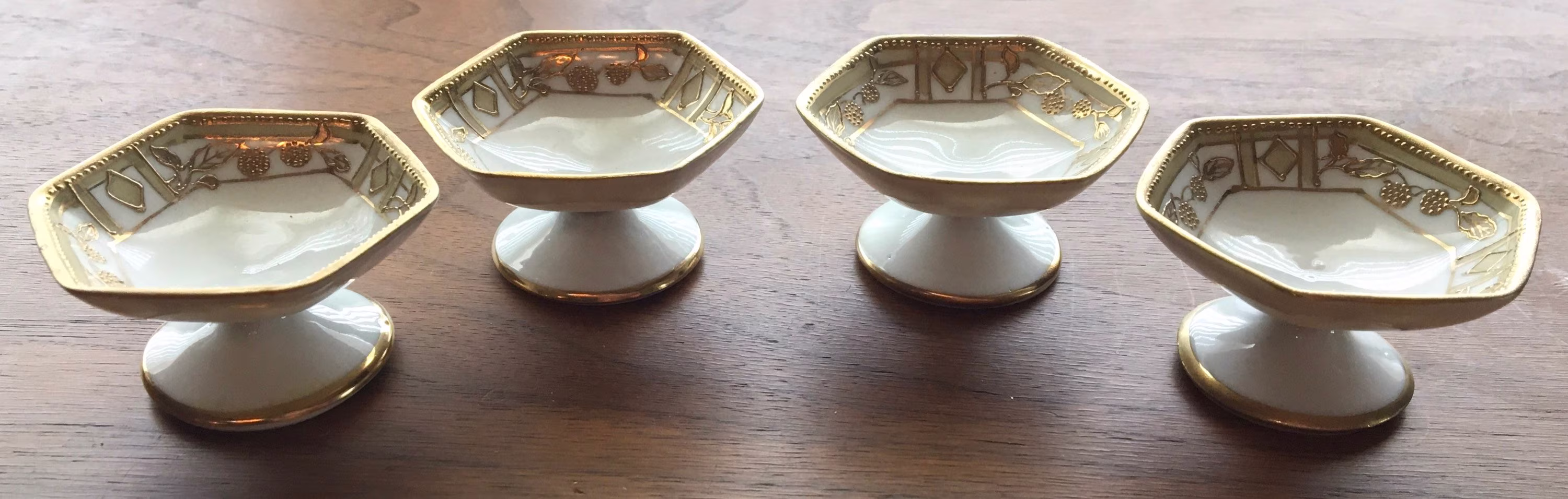 Antique Set Of 4 Hand Painted Nippon Hexagonal Pedestal Salt Dips Circa 1900