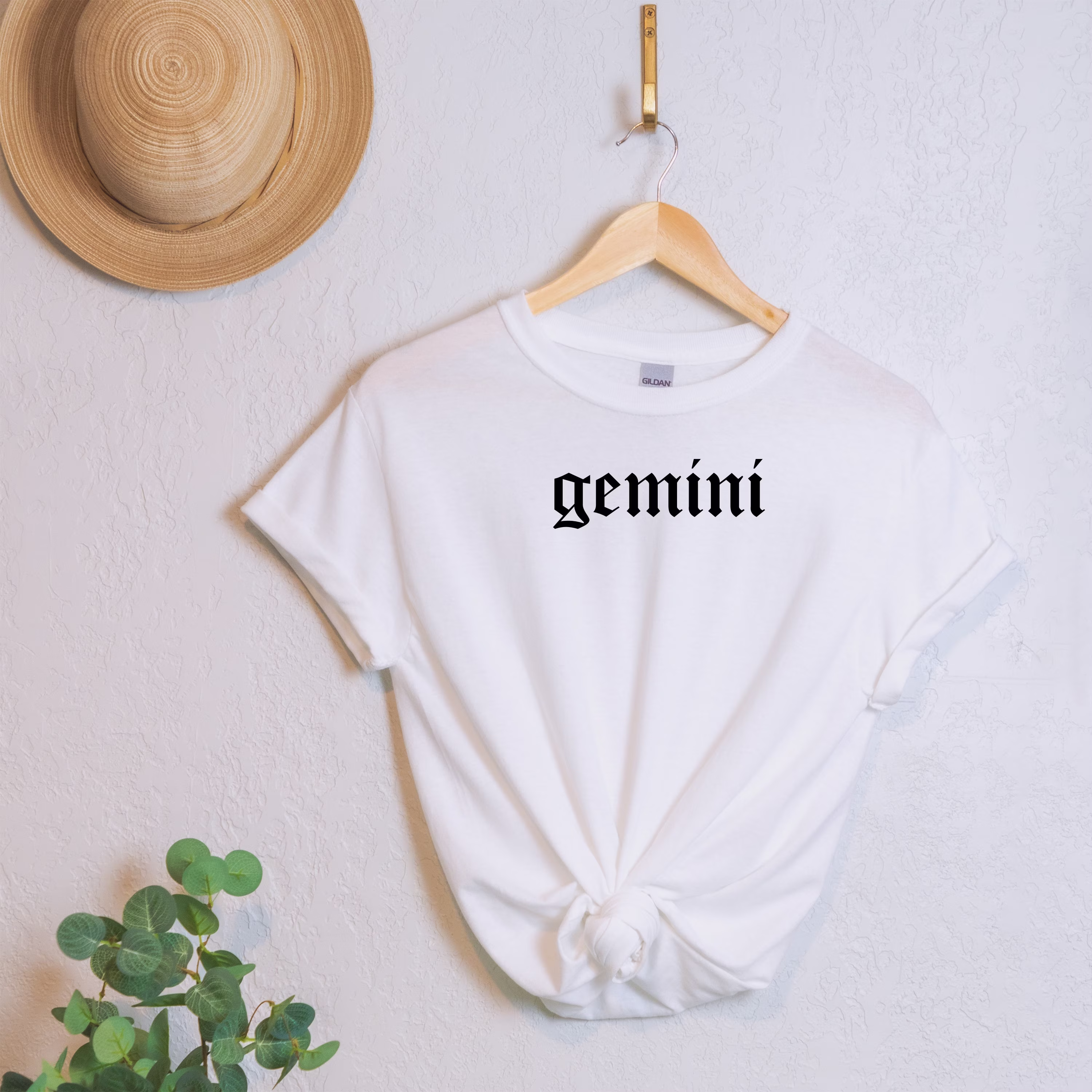 Gemini | Old English Style Shirt T-Shirt Season