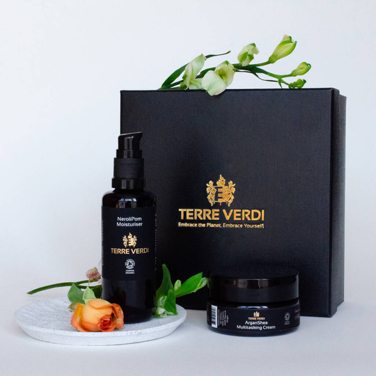 The Selfcare Box - Organic Spa Gift Set
