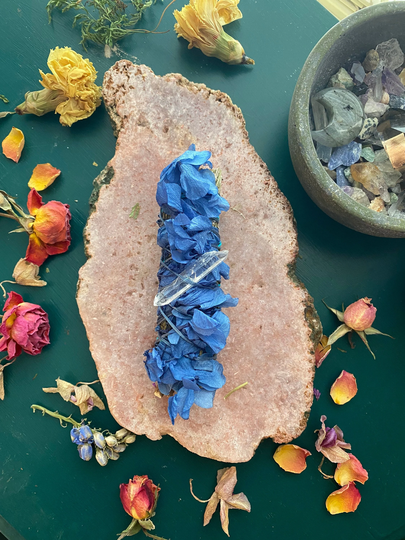 Smudge Stick Kit With Rosemary Bundle , Hydrangea & Clear Quartz Crystal Point