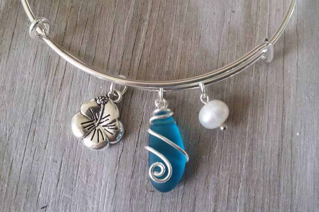 Handmade in Hawaii, Wire Wrapped Teal Blue Sea Glass Bracelet, Sea Jewelry, Hibiscus Charm, Fresh Water Pearl, Hawaiian Jewelry