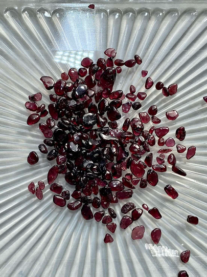 Garnet - Small Tumbled Chips No Powder 100% Crystal Sacral Root Chakras Balancing Protection Clearing Life+Love
