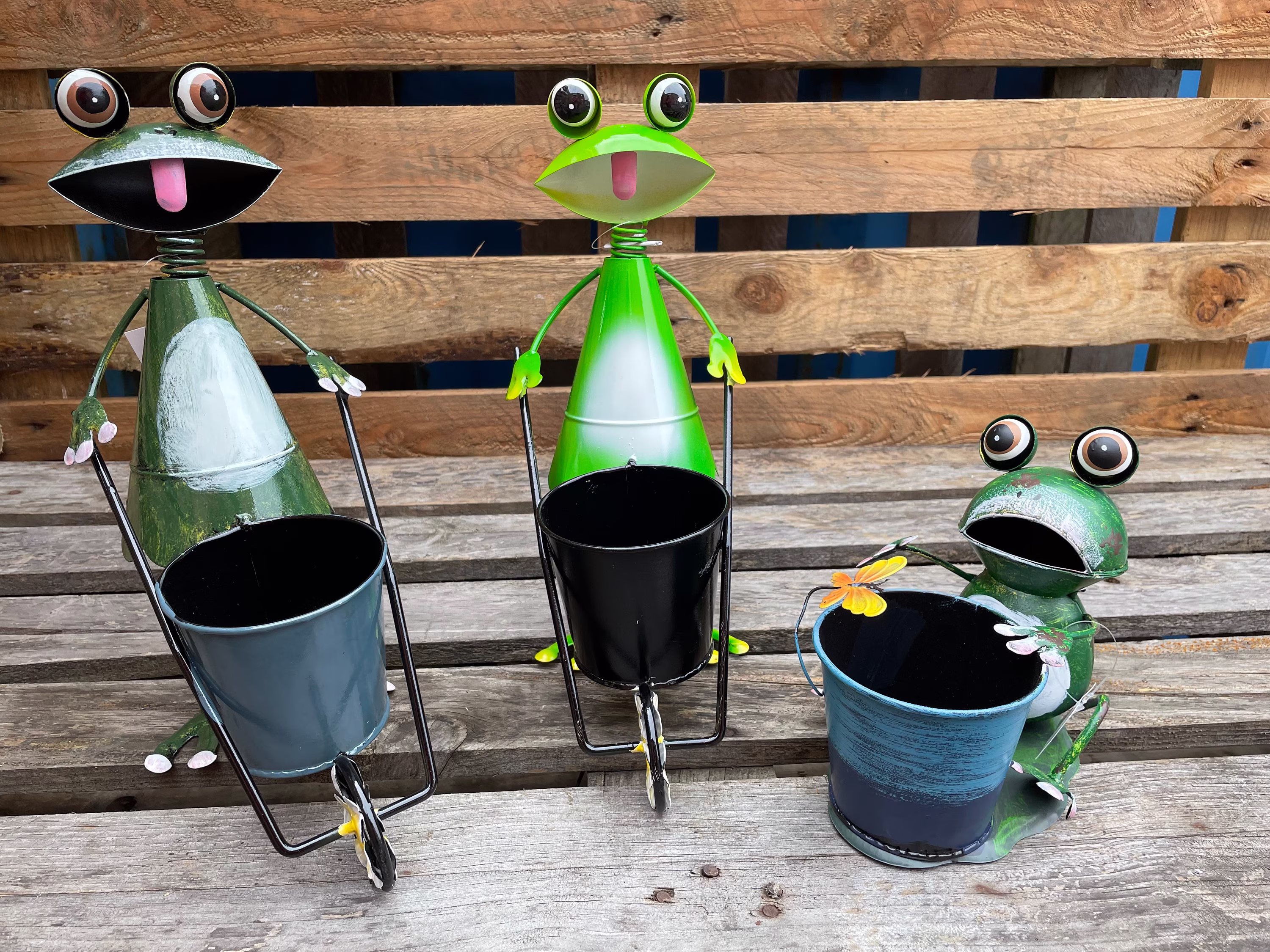 Garden Frog Planters Metal Flower Pots Plant Stands Herb Wheelbarrow Frogs Ornaments Home Statue Handmade Gifts