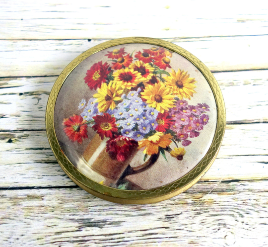 Gold Floral Vintage Powder Compact With Mirror