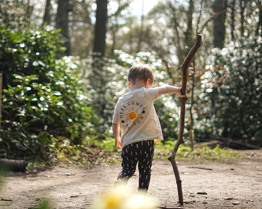 Here Comes The Sun - Organic Kids T-Shirt