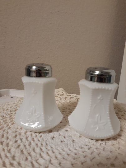 Set Of Milk Glass Salt & Pepper Shakers