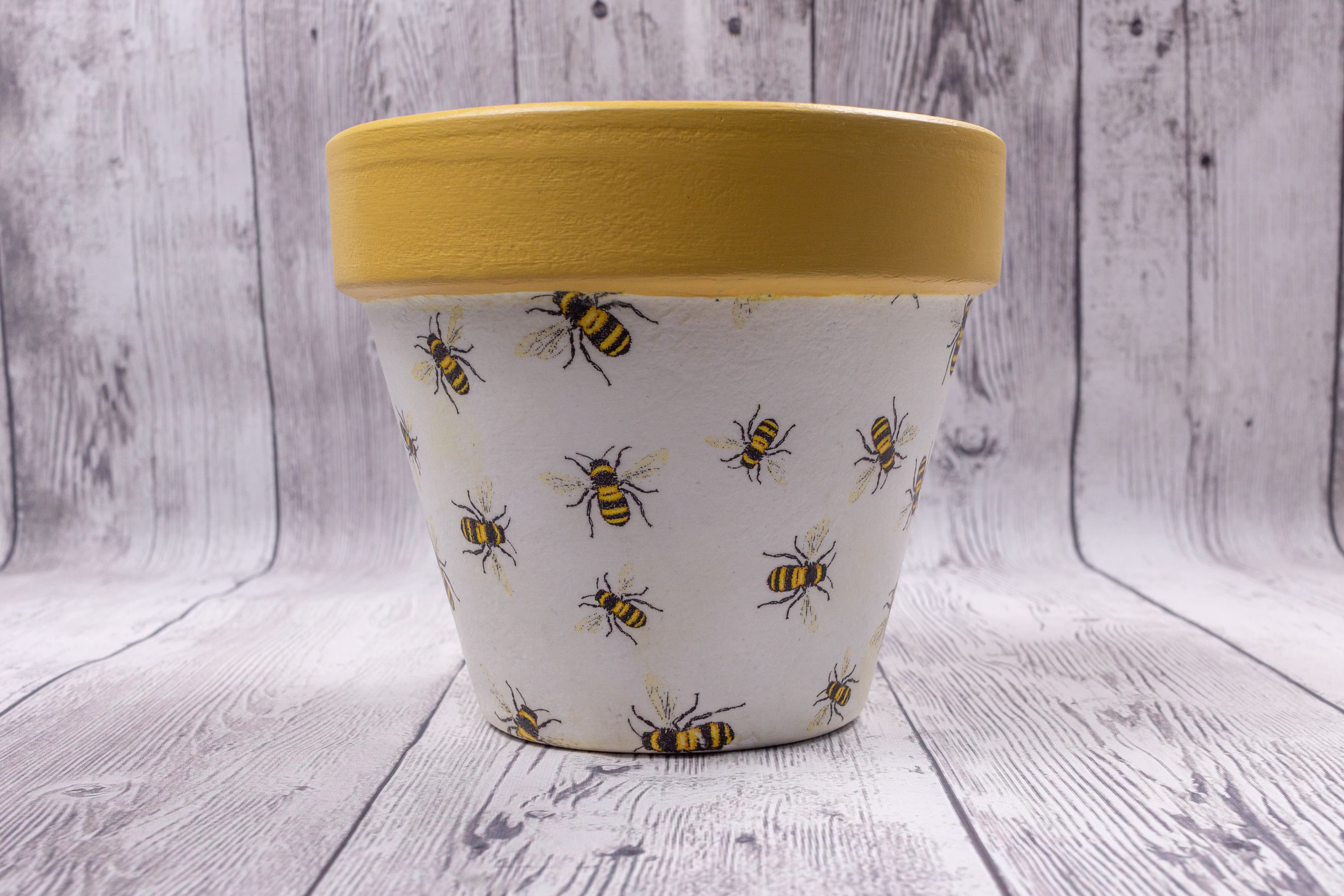 Plant Pot. Bumble Bee Clay Pots. Decorative Flower Bee Garden Pot, Indoor Planter. Spring Decoration. Cute Gift For Her