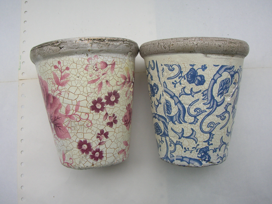 2 Old-Fashioned Ceramic Planters Or Candleholders - Dirty & Artificially Aged But Still Vintage | 10.5 cm Tall