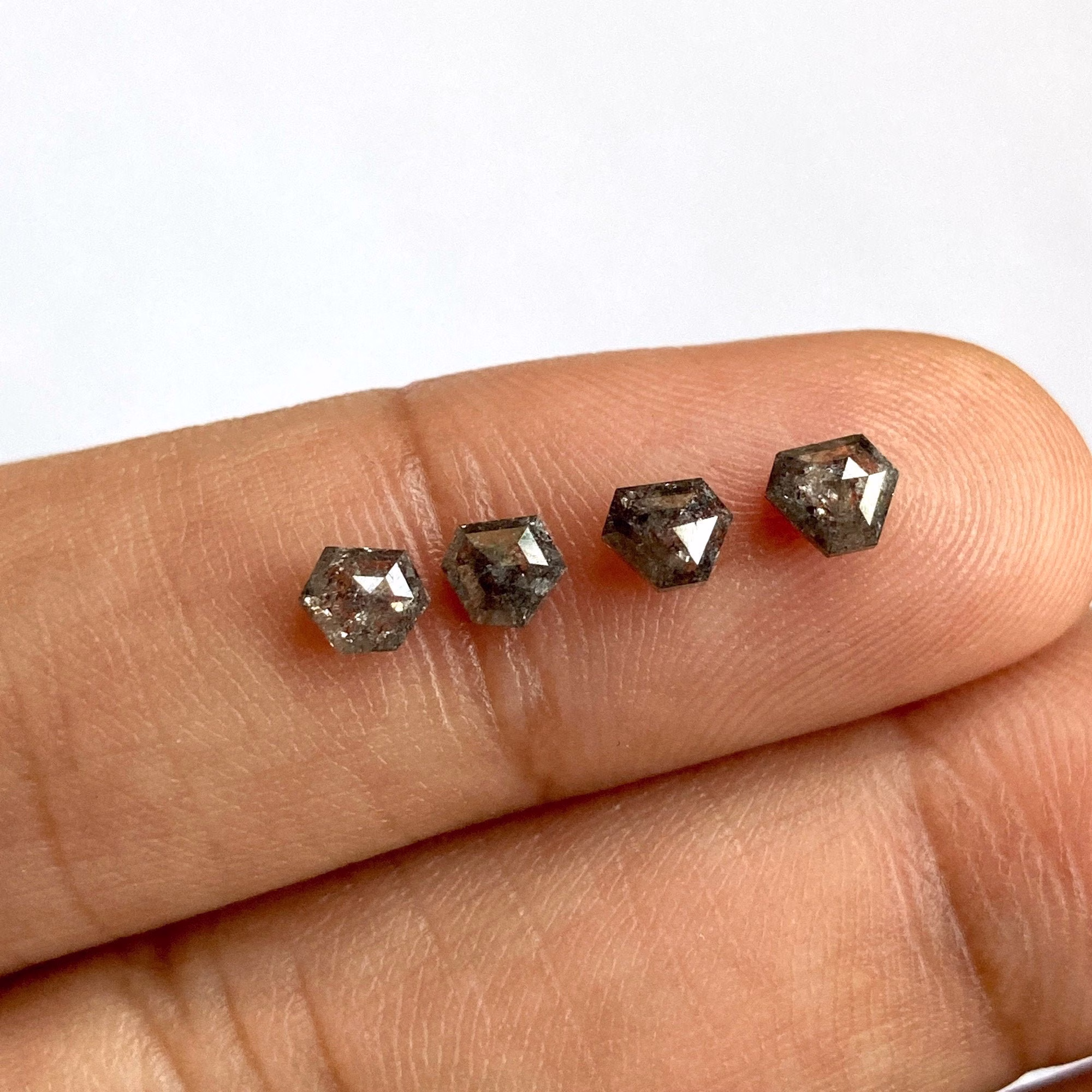 Set Of 4 Pieces 0.96Ctw/3.5mm To 4mm Fancy Shield Shape Black Salt & Pepper Loose Diamond, Natural Rose Cut Diamond For Ring, Dds711/54