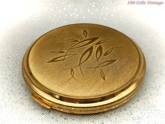 stratton Gold Tone Fish Pattern-Vintage Ladies Powder Compact -7.5cm