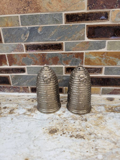 Vintage Beehive Shakers, Bee Salt Pepper, Metal