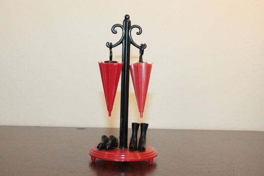 Red & Black Plastic Umbrella With Stand Salt Pepper Shakers
