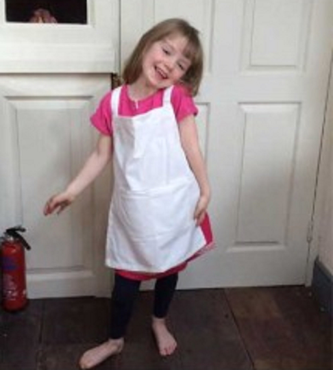 Childs Blank Organic Cotton Apron With Pocket - For Printing, Painting Or Dyeing