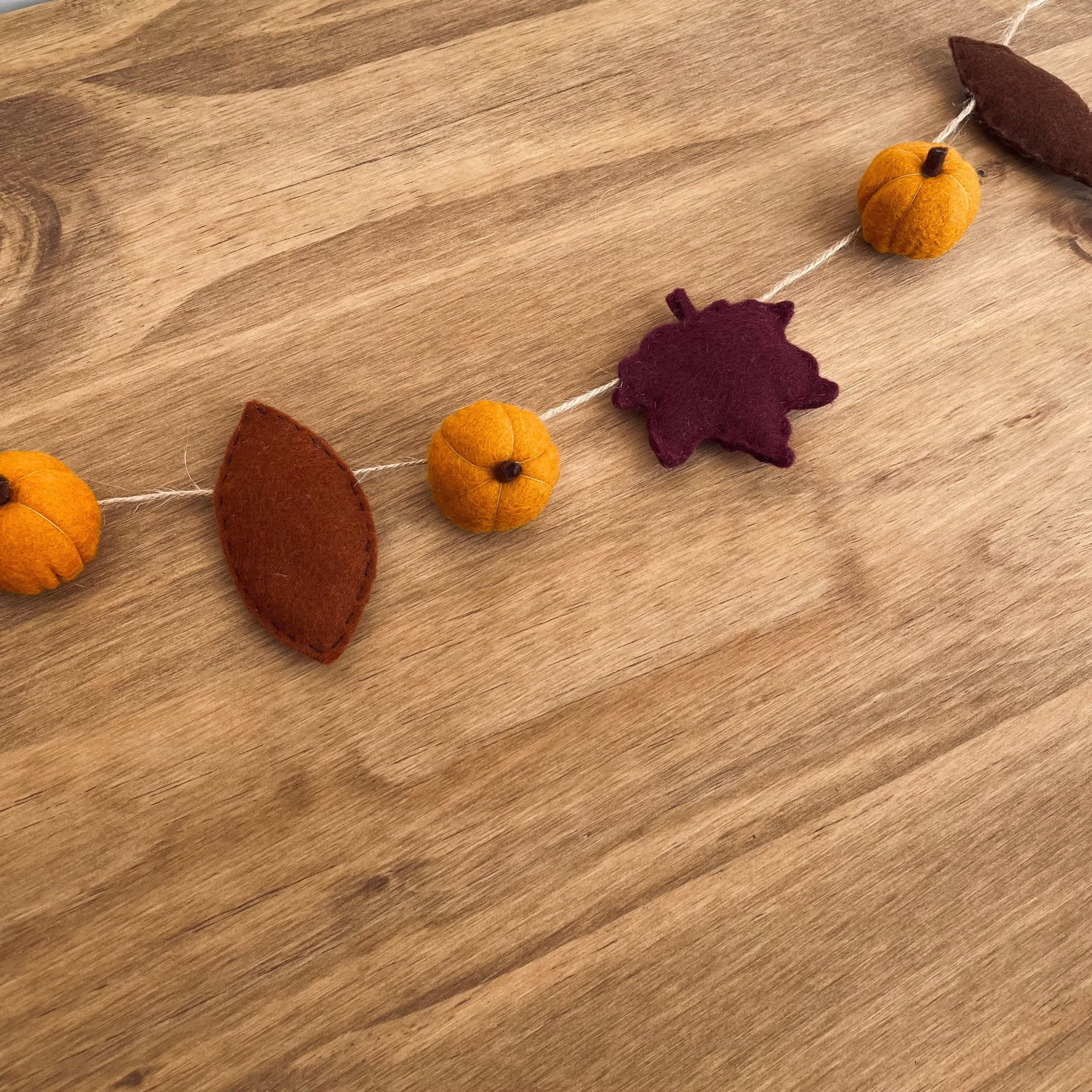 The Autumn Garland | Seasonal Decor |Wall Hanging Fall Decoration