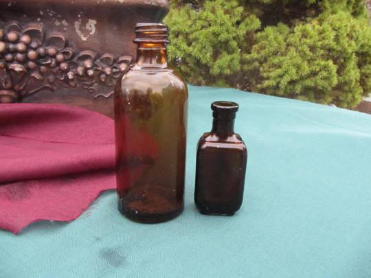 Dioxogen Antique Bottle, Set Of Two Antique Chemical Bottles Amber Colored, Set Amber Colored Bottles, Oakland