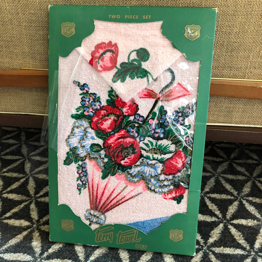 Vintage 60's Floral Umbrella Towel Set - Nos Hand Face Cloth Powder Room Bathroom Towels