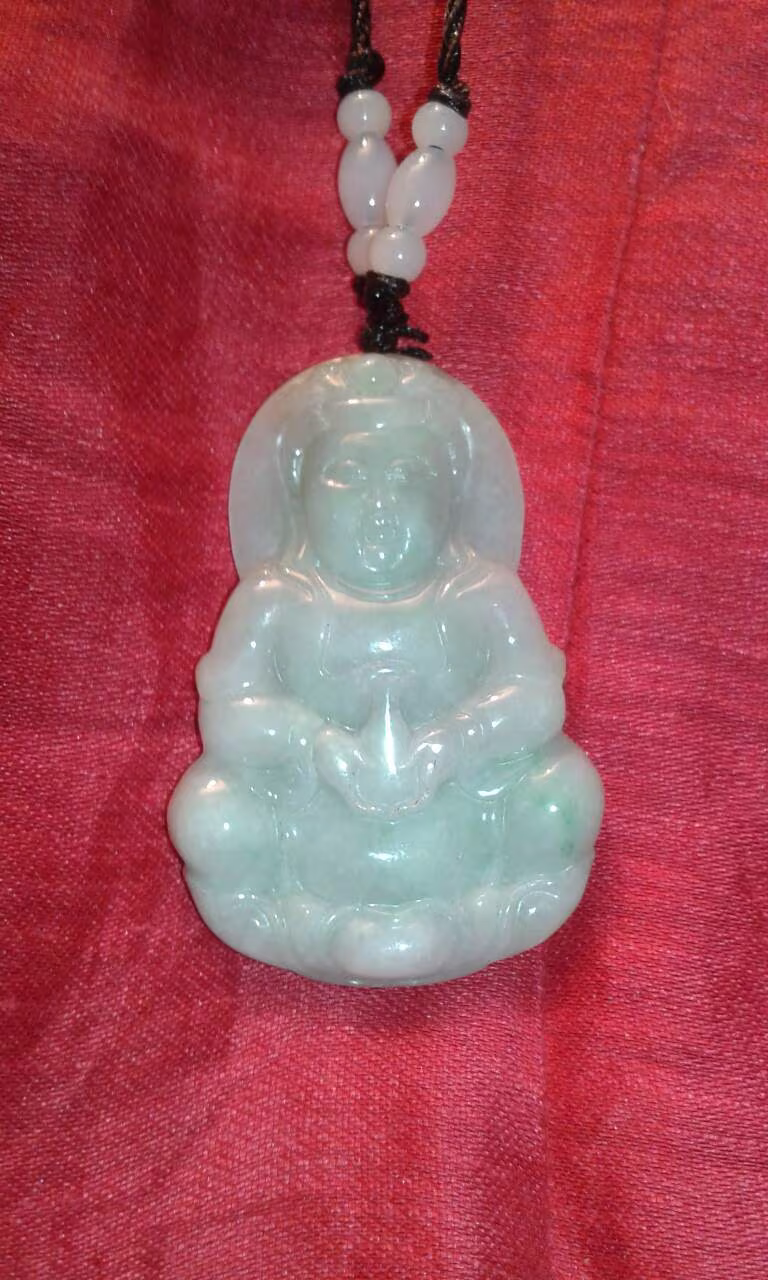Untreated Unisex Jadeite Carving Of The Kwan Yin Protective Deity Chinese Religion Mythology Culture Oriental Styled Fashion Jewellery