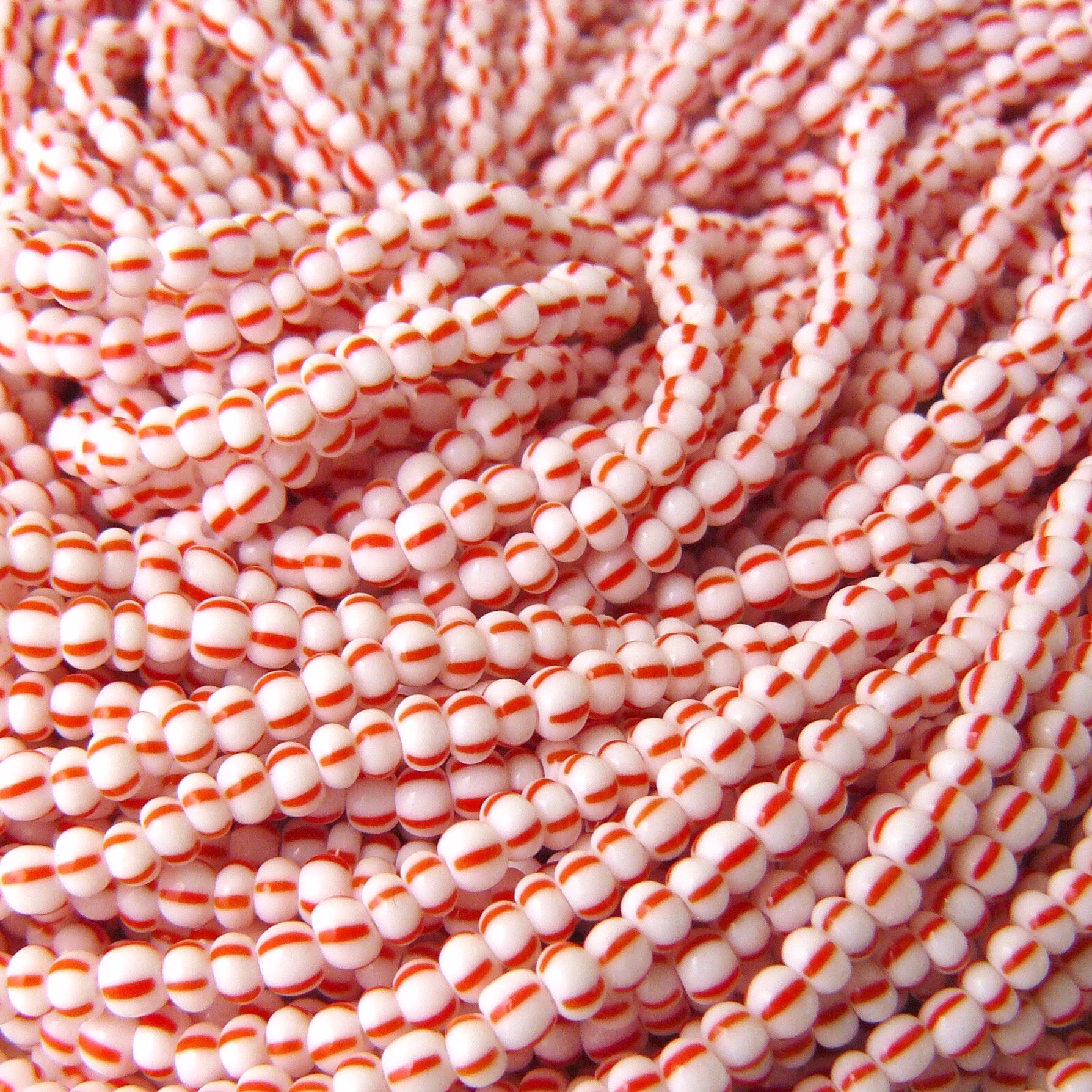 Red White Stripes Size 11/0 Czech Seed Beads Striped Colorfast Opaque Glass Trade Rocailles Full Or Half Hank