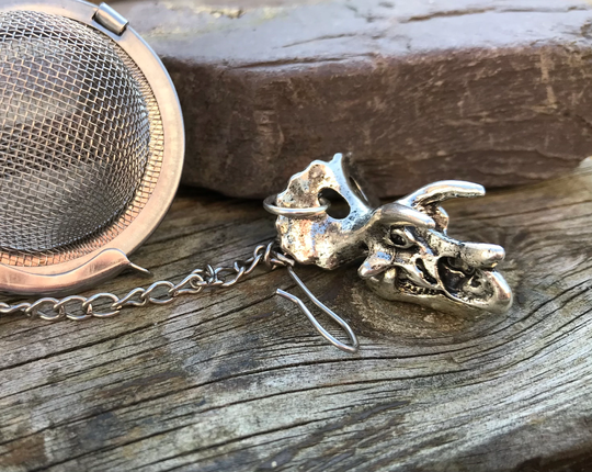 Tea Infuser, Loose Tea Infuser, Mesh Strainer, Herb Dinosaur Triceratops Skull Novelty Cup Charm