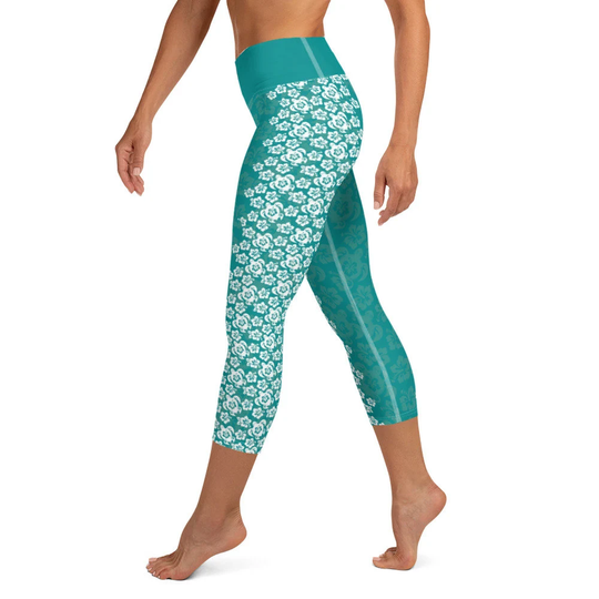 Honu Hibiscus Capri Leggings, Hawaiian Flowers Turtle Gift