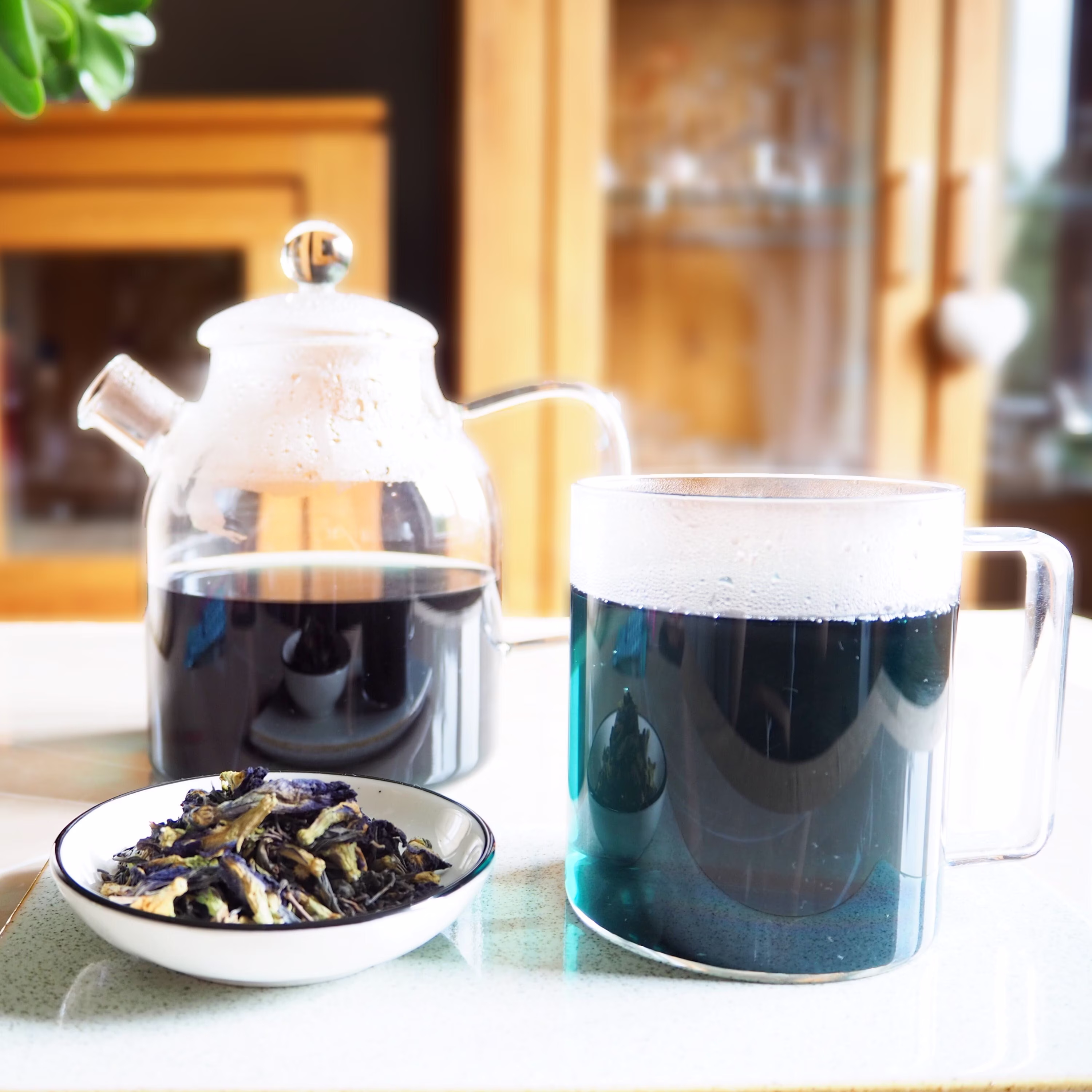 Green Tea With Blue Butterfly Flowers // Blue Pea Flower