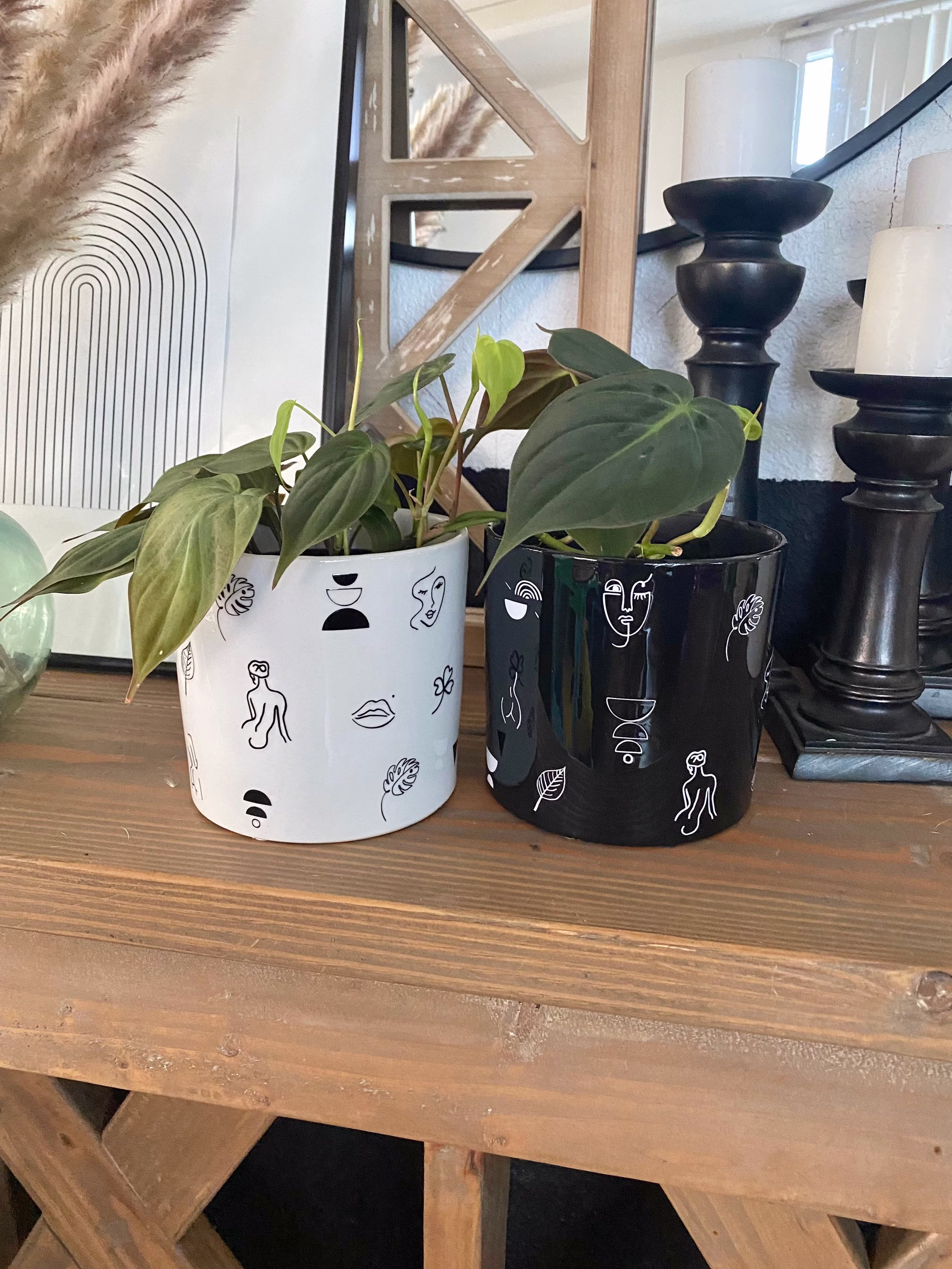Womens Body Positivity Abstract Line Art Cylinder Planter Pot Large 5