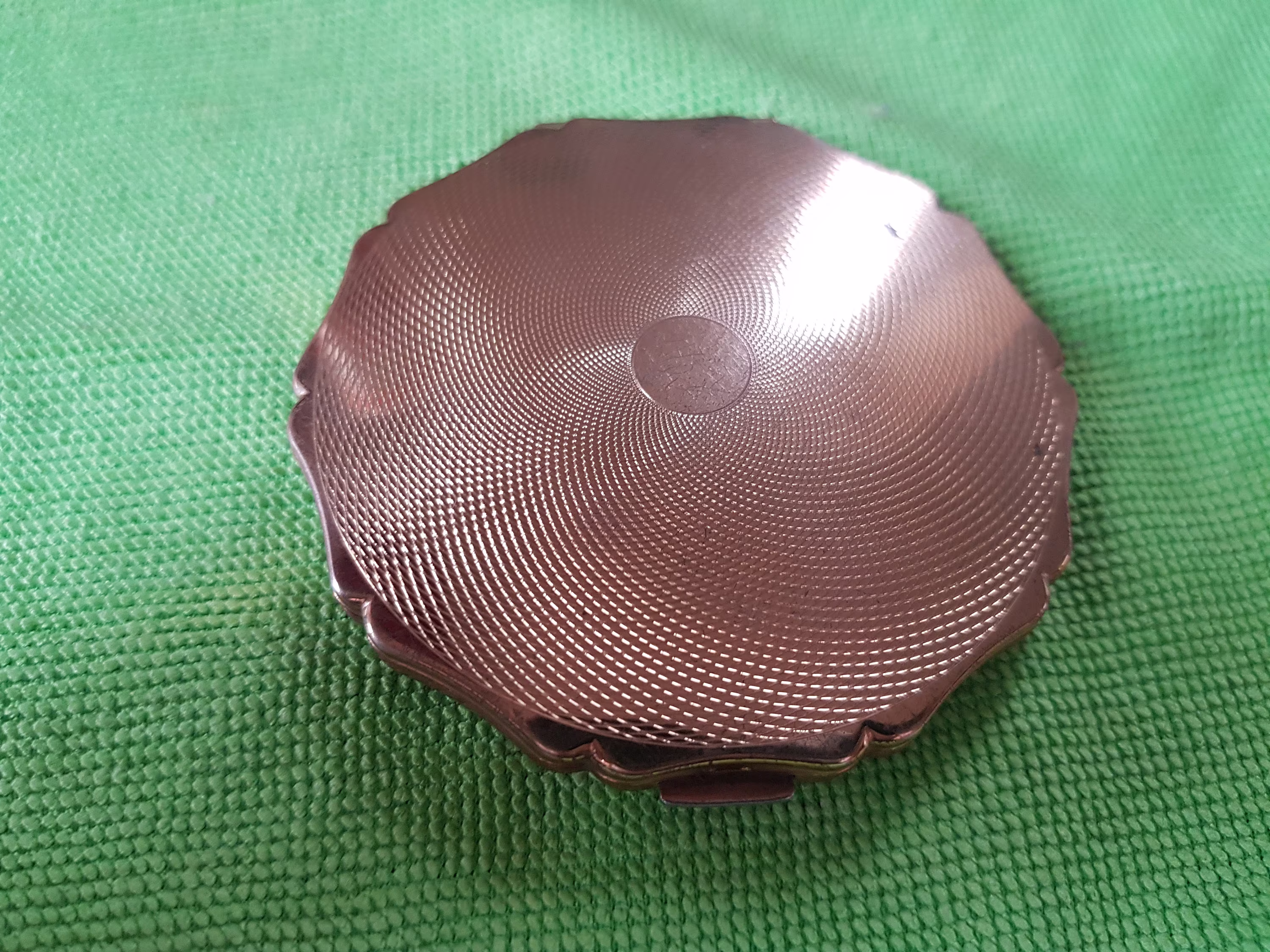 Vintage Stratton Powder Compact, Cosmetics, Face Powder, Make Up, Womens Beauty, Toiletries, Vanity Mirror