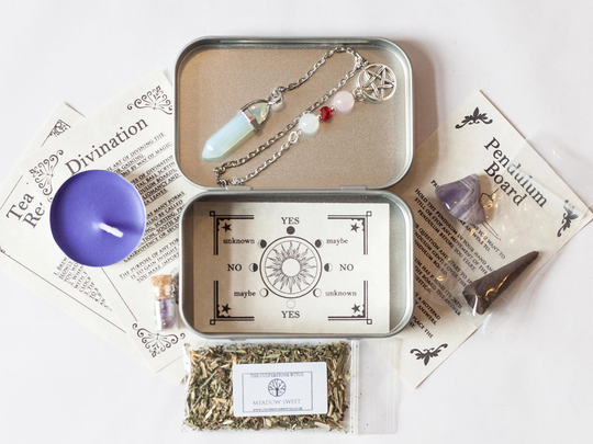 Divination Witch Kit Tin - Witchcraft , Spell Kit, Starter Beginners Solitary, Hedge, Wicca, Casting, Baby Witch, Set