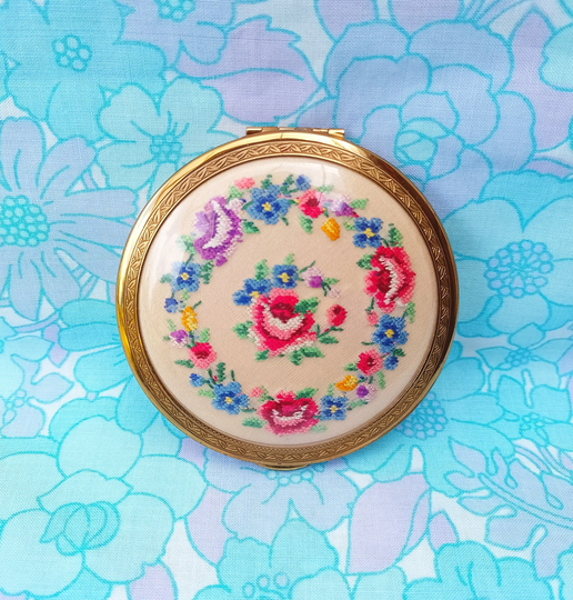 Rare Vintage 1950S Kigu Powder Compact Mirror Hand Embroidered Petit Point Flowers Brass Collectable Retro Mother's Day Gift